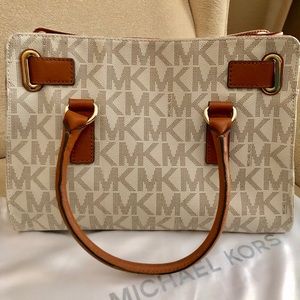 Michael Kors | Bags | Michael Kors Hamilton Monogram Signature | Poshmark
